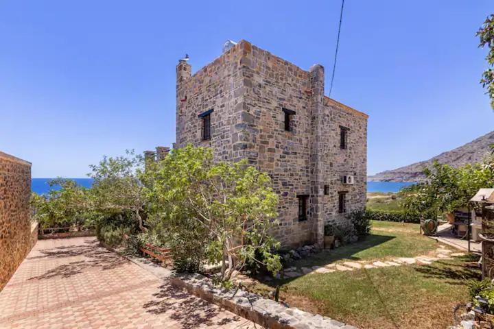 Traditional Stone House By The Sea... Kapetaniana ภายนอก รูปภาพ